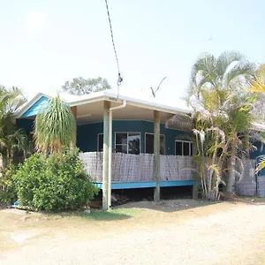Castaway House- No Parties - No Pets Homestay