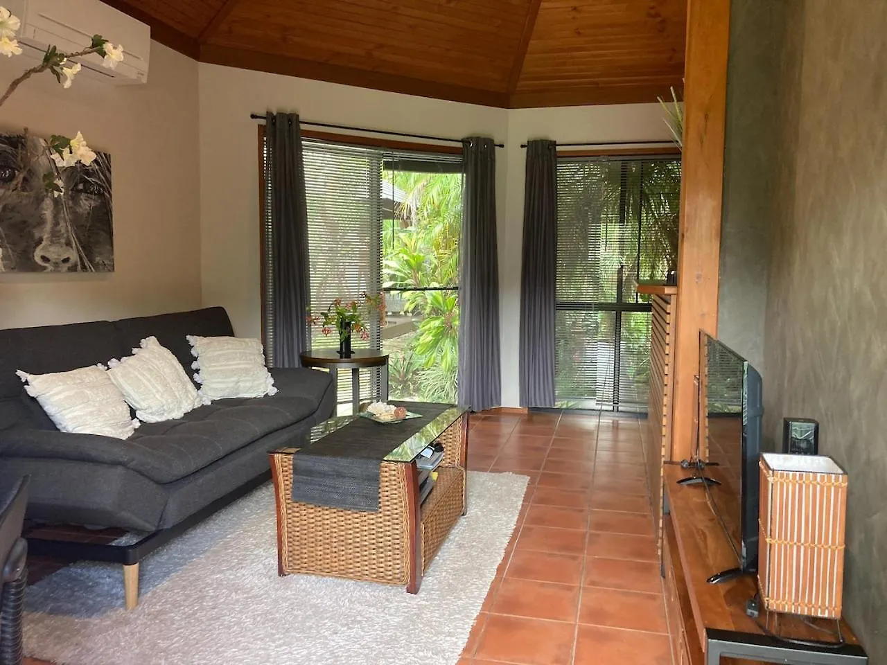 Apartment Forest Lodge: Bali-Style Retreat Agnes Water